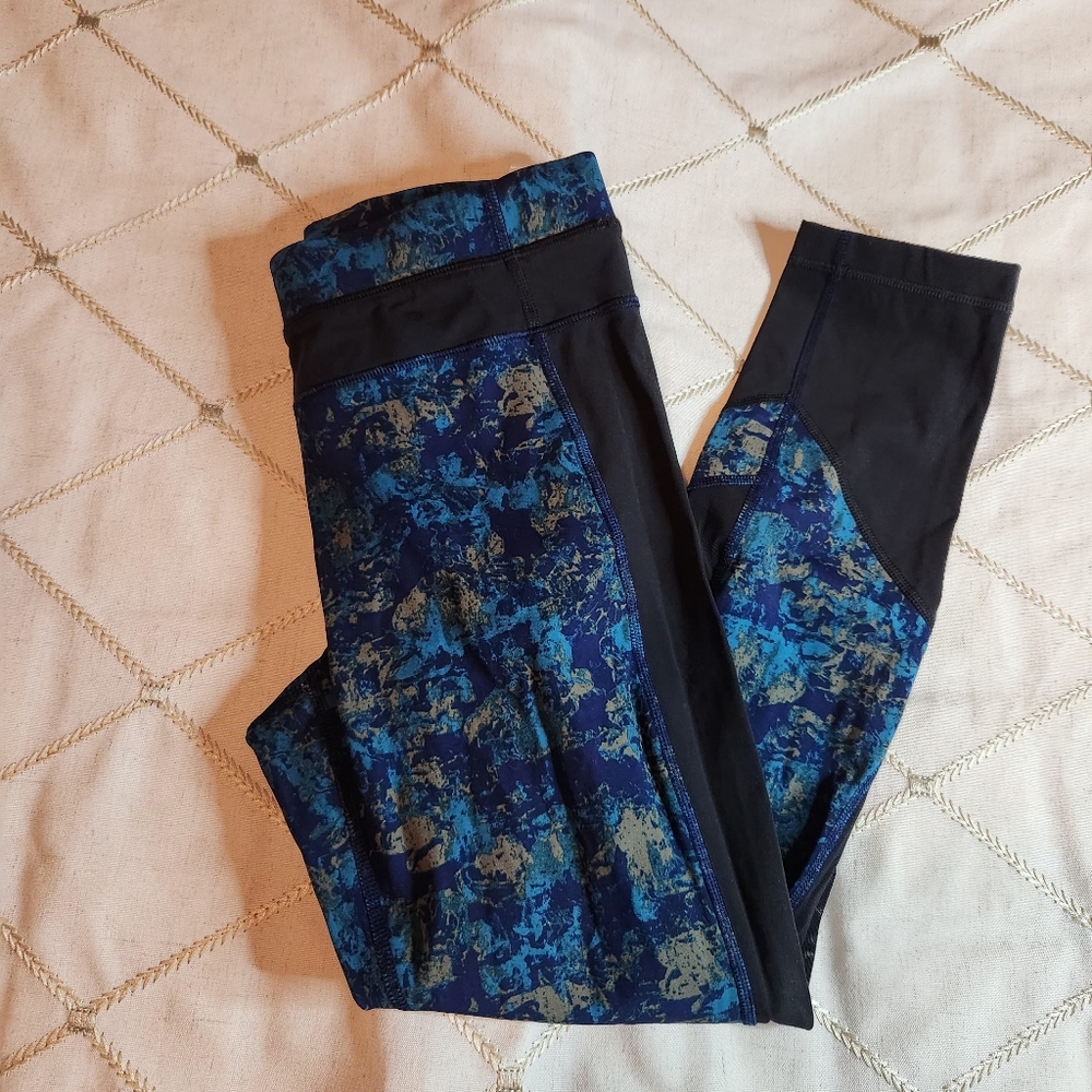 Lole Abstract Blue and Black Leggings‎